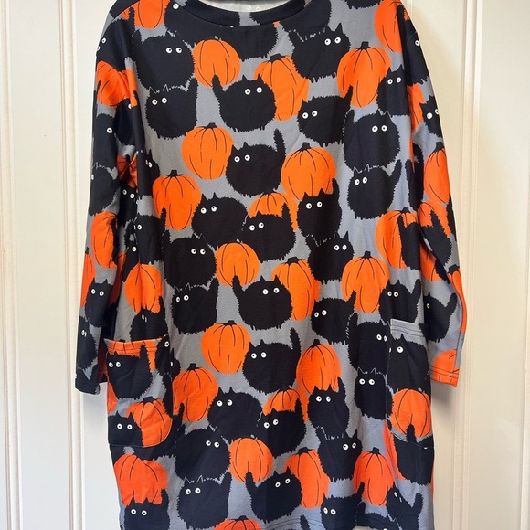 Women's Black and Orange Cat Print Tunic Size XL - Picture 3 of 3